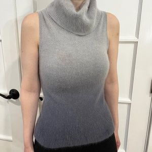 Soft sleeveless top in cool grey tones